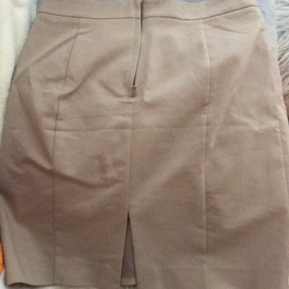 H&M Skirt - Picture 5 of 5